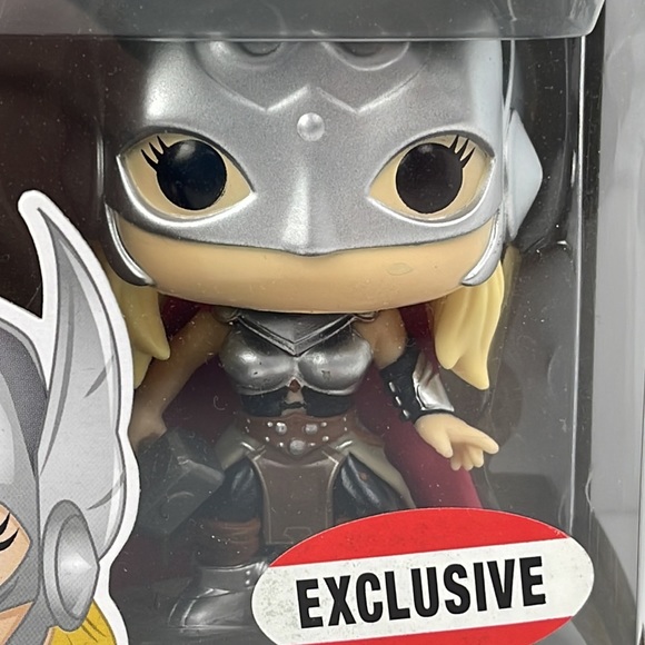 Funko Pop Thor Secret Wars 97 Marvel Collector Corps Exclusive NIB - Picture 2 of 14